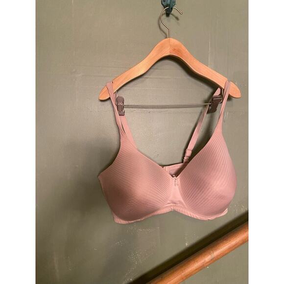Vanity Fair bra - NWOT Size 40DD - Picture 1 of 4
